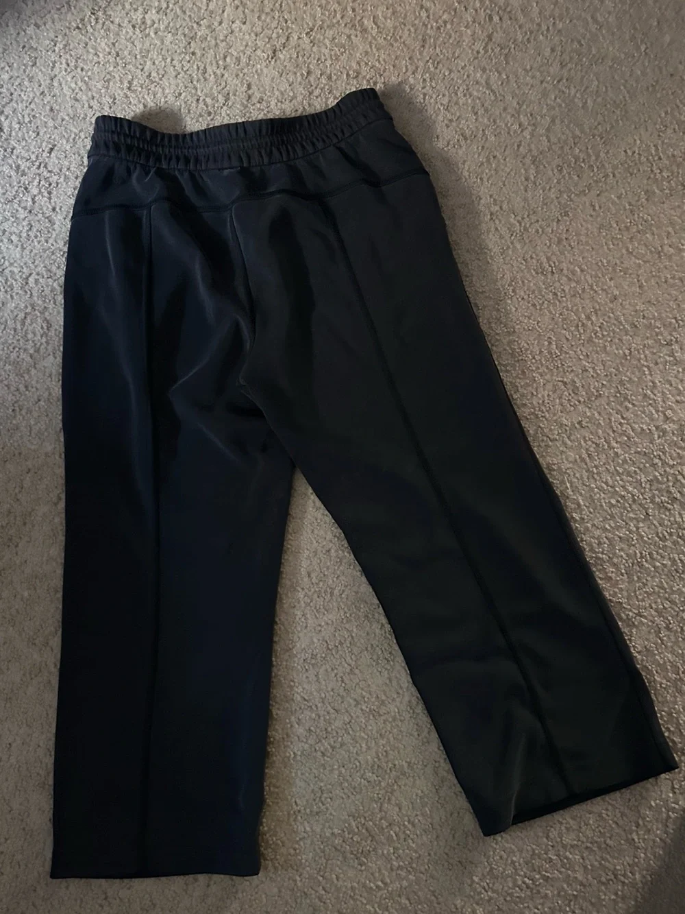 Lululemon Softstreme Grey Wide-Leg Cropped Sweat Pants Size 8